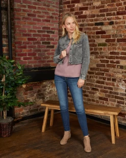 AIRY CORDUROY TRUCKER JACKET -Style Vibe Shop Ellie Outfit 04 028 aa56b4bb 4aab 4a0e 83fc 89c80284621b