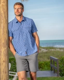 MADEFLEX FLAMINGO PRINT UPF PERFORMANCE SHIRT -Style Vibe Shop F A daytona cocoabeach selects 185 47cb149a 6528 44aa aa9e d807d52609cc