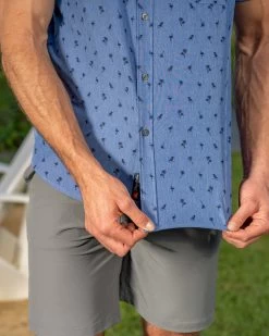 MADEFLEX FLAMINGO PRINT UPF PERFORMANCE SHIRT -Style Vibe Shop F A daytona cocoabeach selects 186