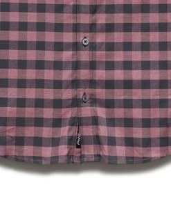 MADEFLEX GINGHAM ICON SHIRT -Style Vibe Shop M HO21WS255 VWANDEMERE LS GINGHAM PERFORMANCE ICON SHIRT RED BLACK 004