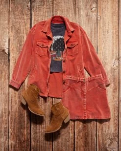 SOUTHWEST MOON CROPPED GRAPHIC TEE 11 SOUTHWEST MOON CROPPED GRAPHIC TEE -Style Vibe Shop OUTFIT 05 230 21113876 4b9e 4440 8e0e 2a84d141967d