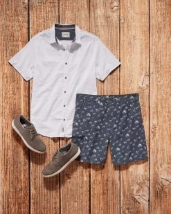 MADEFLEX ANY-WEAR HYBRID SURF PRINT SHORT - 8" INSEAM (FINAL SALE) -Style Vibe Shop OUTFIT 2 005 LORES 02508b75 b0e0 41f4 aa93 ee6a0a499d50