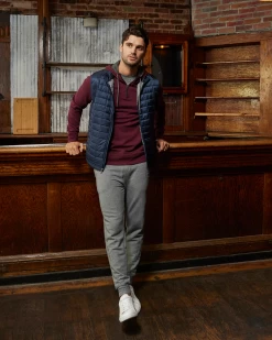 CARLINVILLE PUFFER VEST -Style Vibe Shop Ryan Outfit 17 021 5141a60f 5239 44be bcaa 8fcf33cf3b80