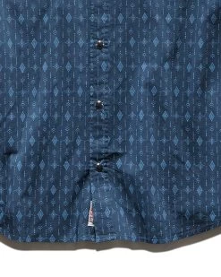 SCOTTSDALE SOUTHWESTERN GEO PRINT SHIRT (FINAL SALE) 9 SCOTTSDALE SOUTHWESTERN GEO PRINT SHIRT (FINAL SALE) -Style Vibe Shop SP22WS202 SCOTTSDALE SS SOOUTHWESTERN PRINT SHIRT NAVY 006